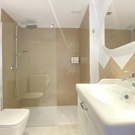 Elegante Piso Cerca De La Playa En دينايا